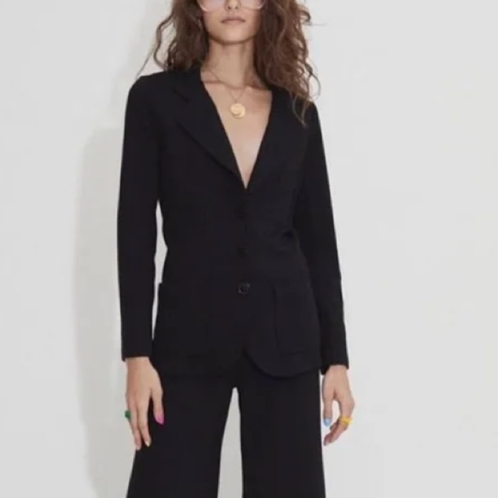 NWT- SUZIE KONDI 3 Button Black Ponte Blazer - Picture 1 of 9